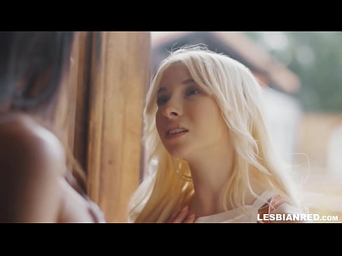 ❤️ Meisie kom 'n paar maande later by die huis en eet uiteindelik haar stiefma se poes ❤ Porno vk op af.desixxxtube.ru ❌️