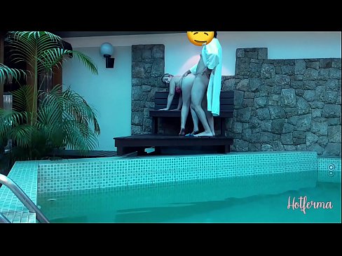 ❤️ Baas nooi bediende swembad toe, maar kon nie 'n warm weerstaan nie ❤ Porno vk op af.desixxxtube.ru ❌️